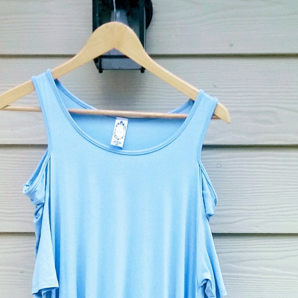 Honeyme Clothing USA cold shoulder dress